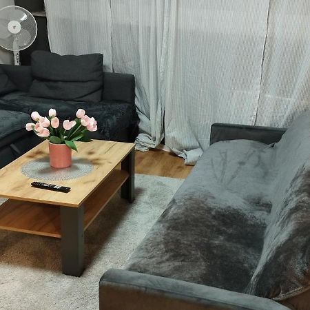Schoene Sonnige Wohnung Jüchen Exteriér fotografie