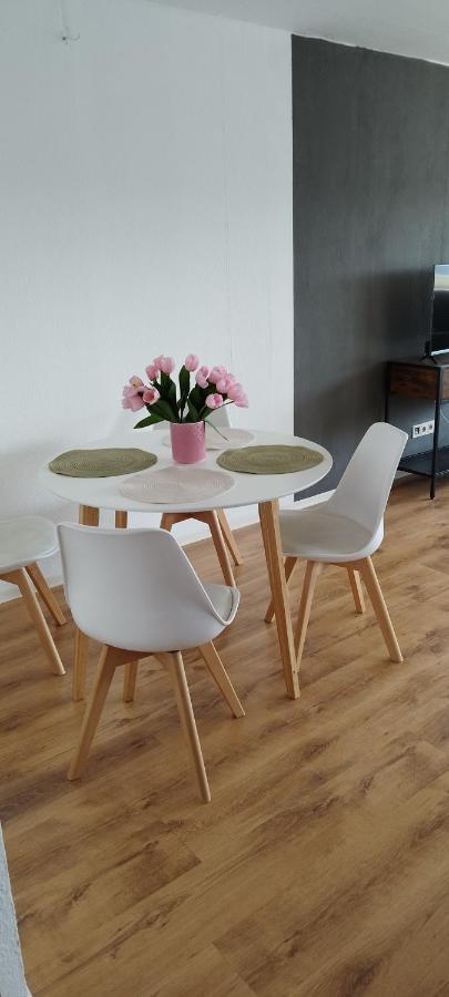 Schoene Sonnige Wohnung Jüchen Exteriér fotografie