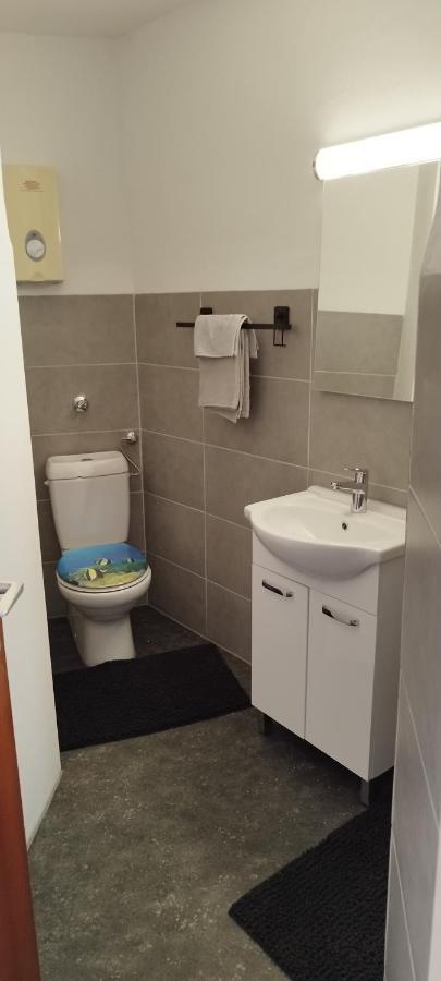 Schoene Sonnige Wohnung Jüchen Exteriér fotografie